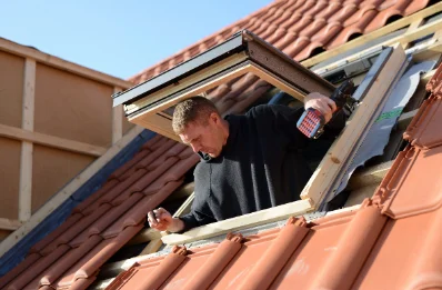 Pose de fenêtres de toit Velux à Fislis